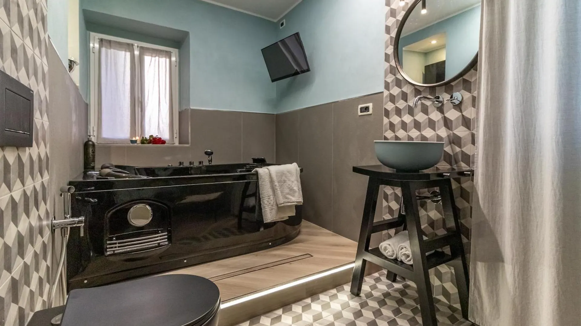 דירות ריומאג'ורה Ca Vivaldi Penthouse 5Terreparco 0*,